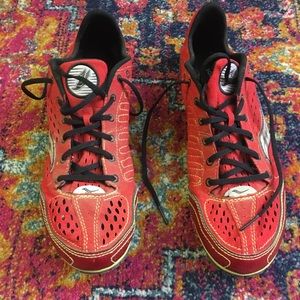 Saucony cleated track shoes | 10